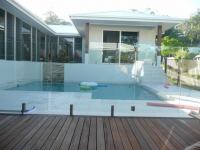 framelss pool fencing